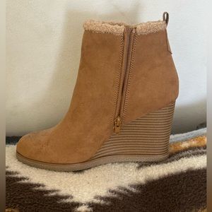 Women’s fashion boots